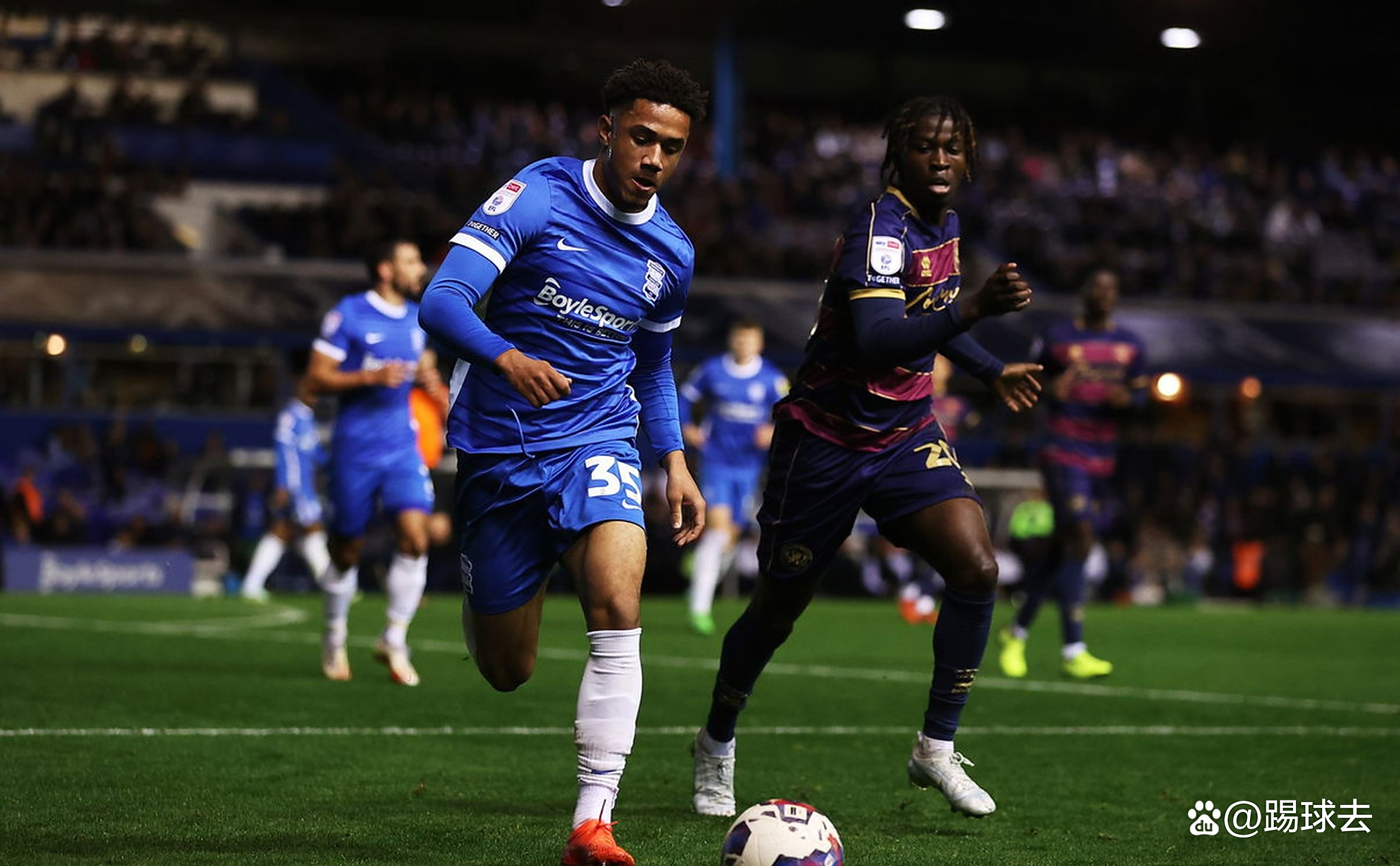 包含利兹联在主场对阵莱斯特城,逼平对手终结连败的词条 包含利兹联在主场对阵莱斯特城,逼平对手终结连败的词条