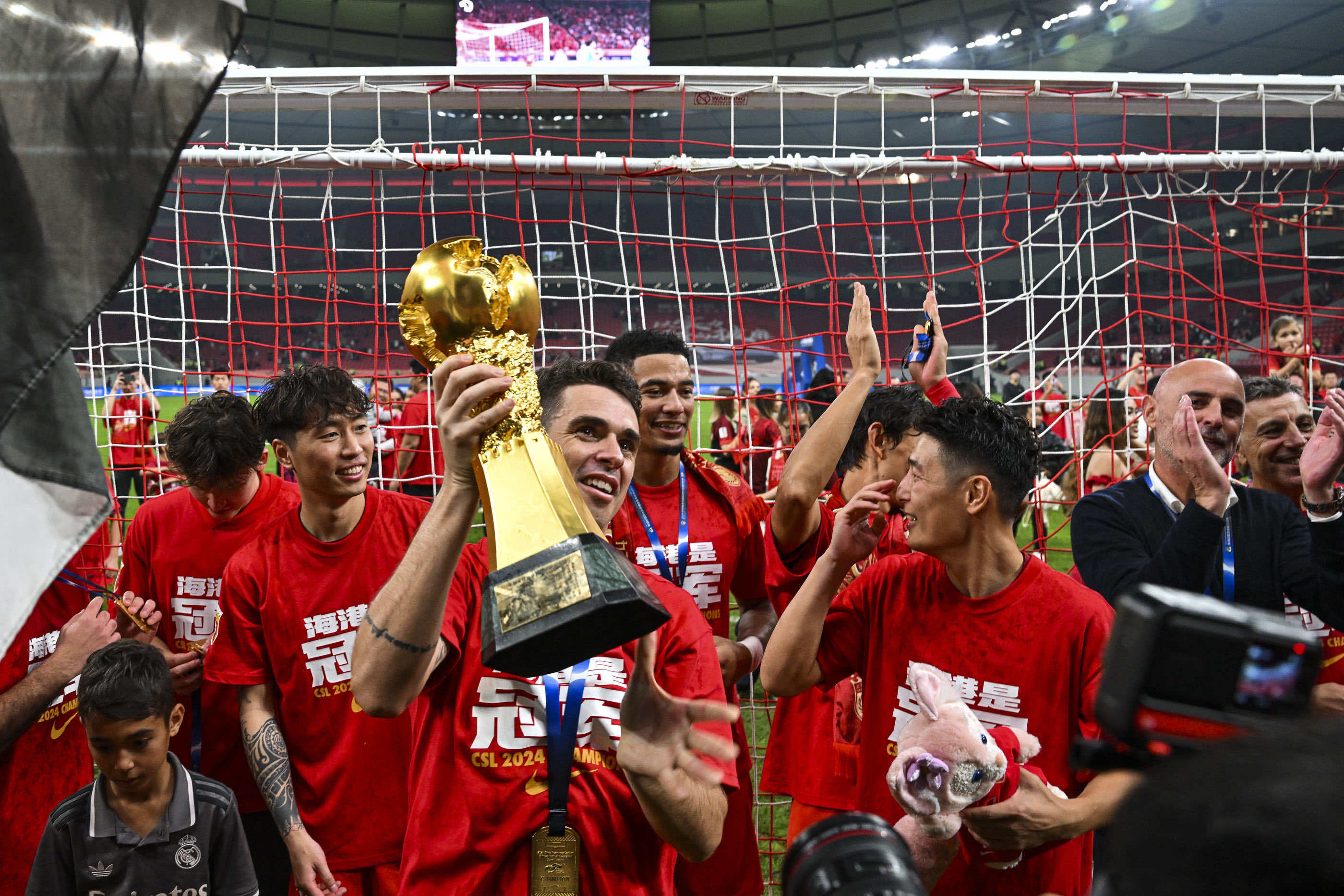 中超比赛战绩稳定,球员积极备战下一场比赛 中超比赛战绩稳定,球员积极备战下一场比赛