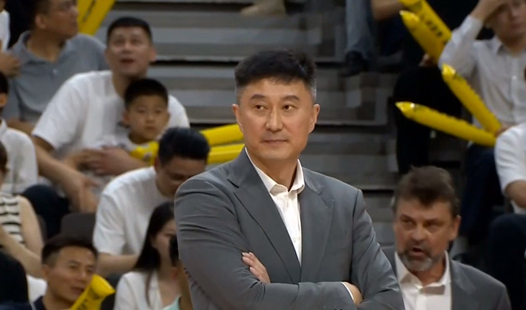 包含大将频频受伤,球队实力受到严重考验的词条 包含大将频频受伤,球队实力受到严重考验的词条