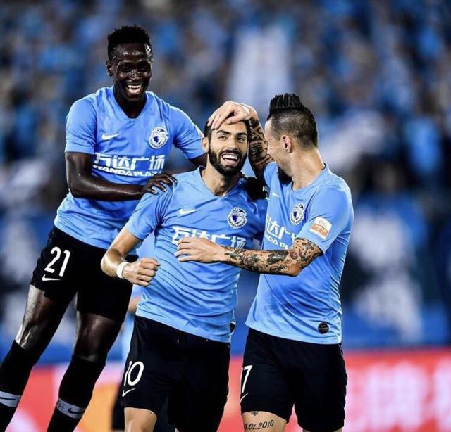 新晋劲旅临危受命,勇夺一方主场胜利 新晋劲旅临危受命,勇夺一方主场胜利