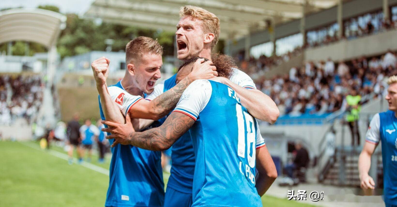 包含柏林赫塔遭遇绝杀,表现则恶的词条 包含柏林赫塔遭遇绝杀,表现则恶的词条