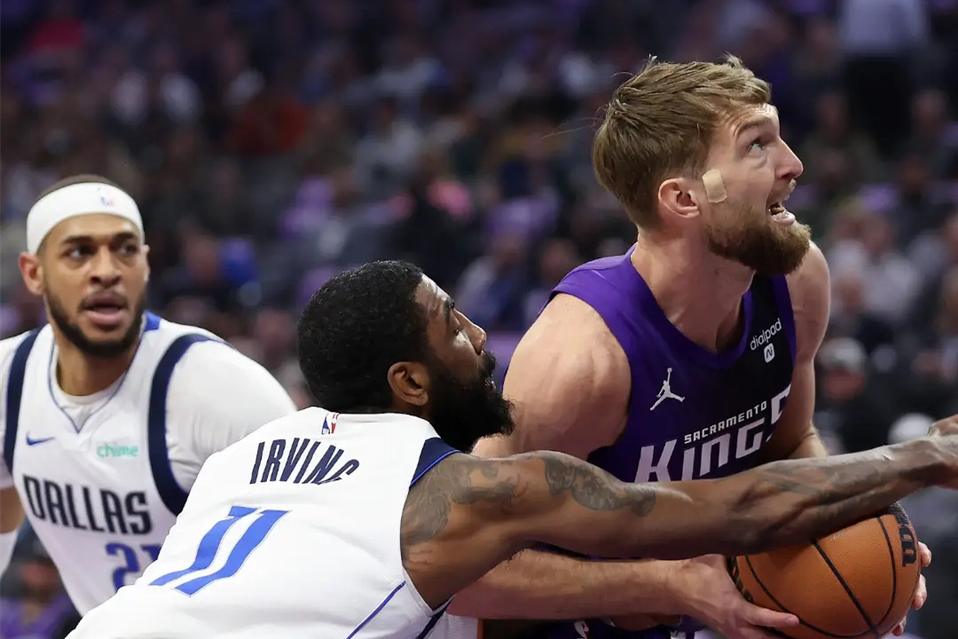 球员奋发战斗,擂台上激战白热化 球员奋发战斗,擂台上激战白热化