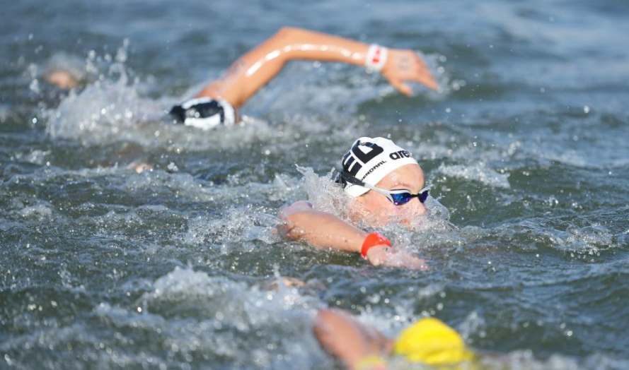 斯洛文尼亚运动员在滑降比赛中表现抢眼的简单介绍 斯洛文尼亚运动员在滑降比赛中表现抢眼的简单介绍