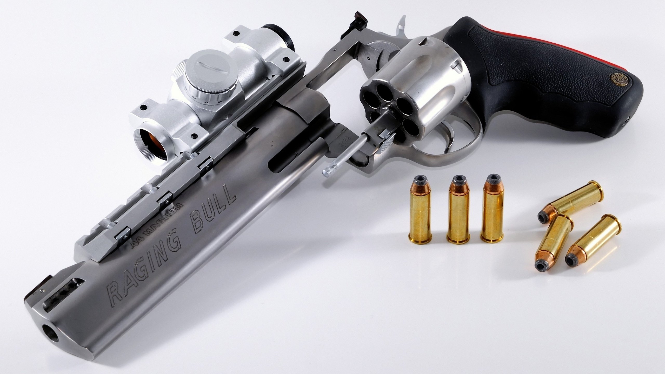 极速与终场哨，当F1揭幕战上演阿森纳式绝杀