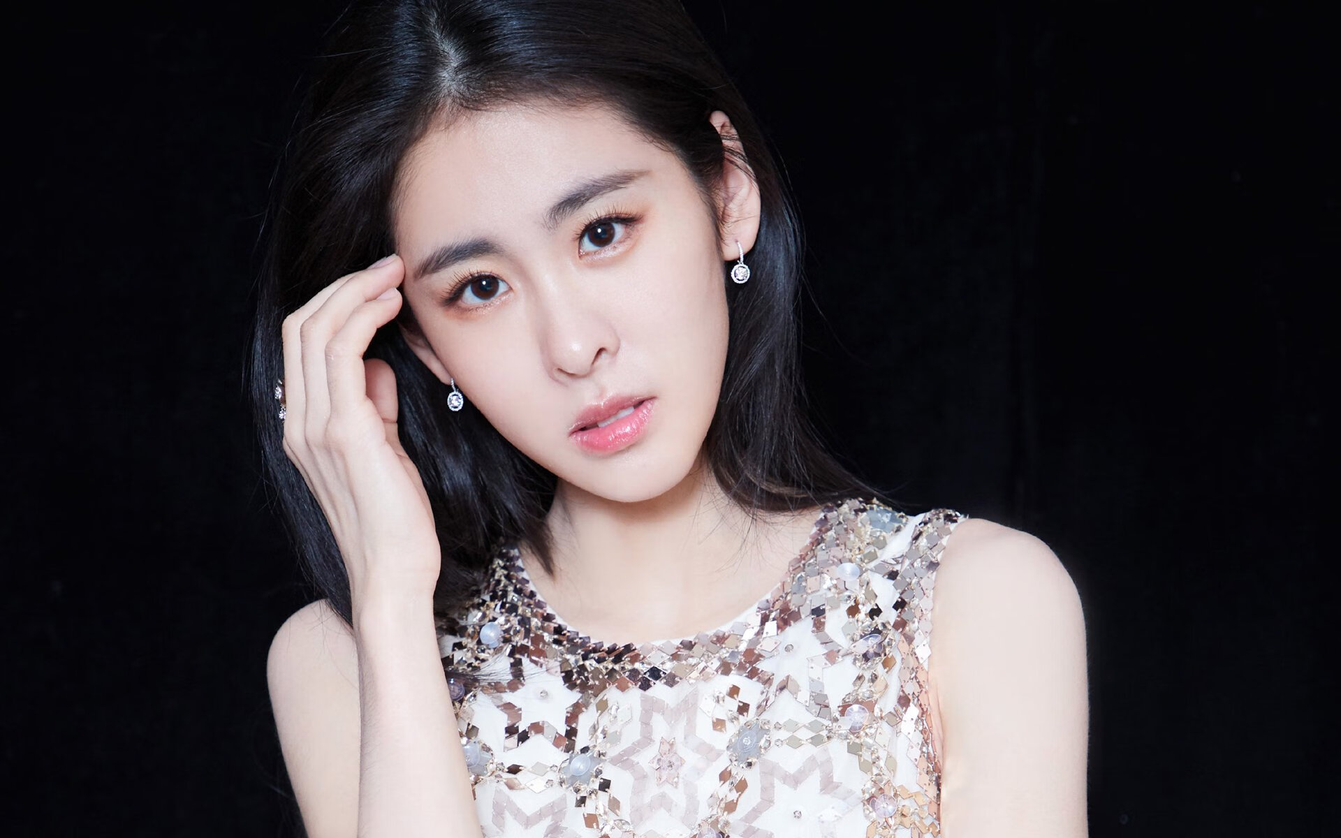 另一种三双，从掘金季后赛血性，到帕尔默的英超争冠接管时刻